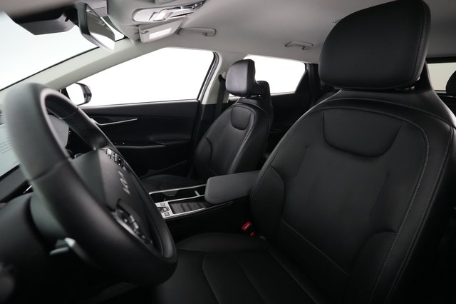 2024 Kia EV6 — photo 3 of 24