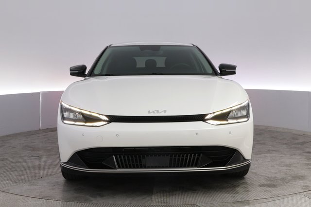 2024 Kia EV6 — photo 9 of 24