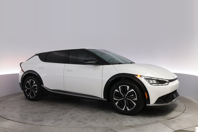 2024 Kia EV6 — photo 11 of 24