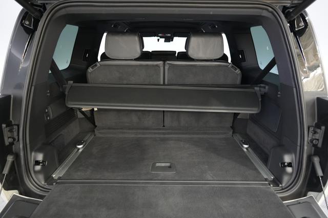 2025 Rivian R1S — photo 6 of 23
