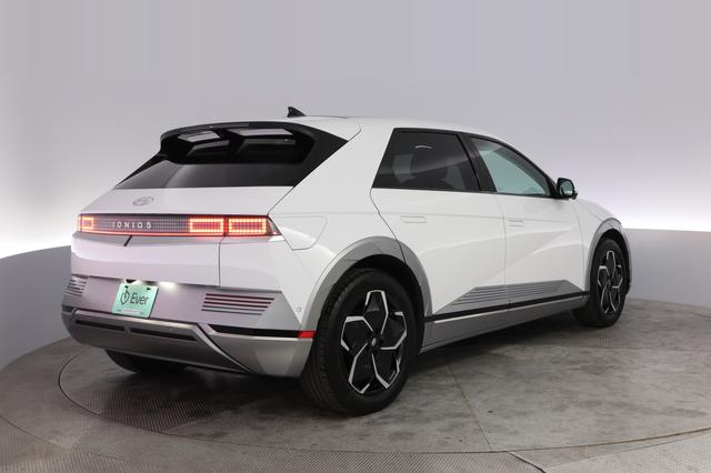 2024 Hyundai IONIQ 5 — photo 8 of 21