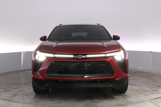 2025 Chevrolet Blazer EV — photo 9 of 23