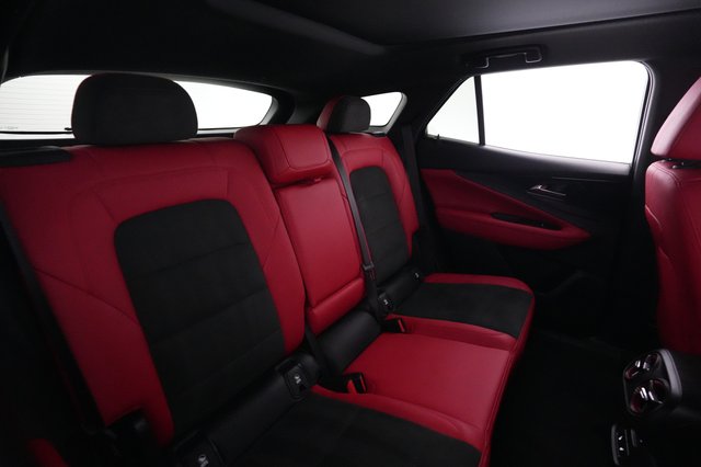 2025 Chevrolet Blazer EV — photo 4 of 23