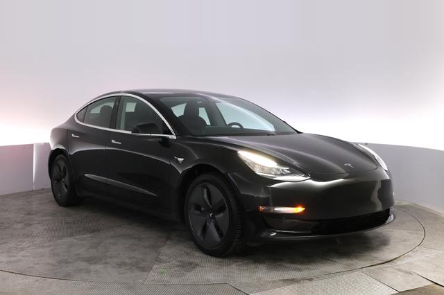 2019 Tesla Model 3 — photo 10 of 32