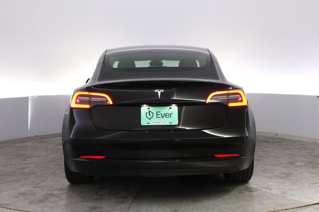 2019 Tesla Model 3 — photo 12 of 32