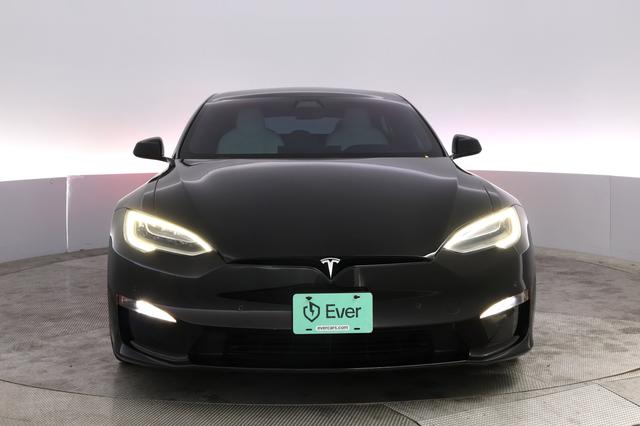 2022 Tesla Model S — photo 9 of 24