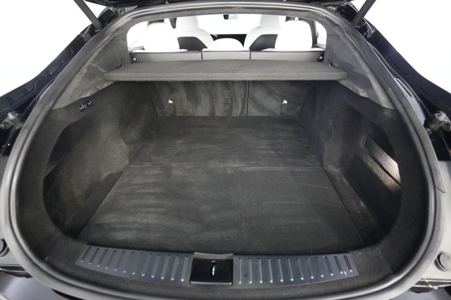 2022 Tesla Model S — photo 6 of 24