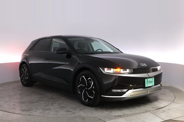 2023 Hyundai IONIQ 5 — photo 10 of 22