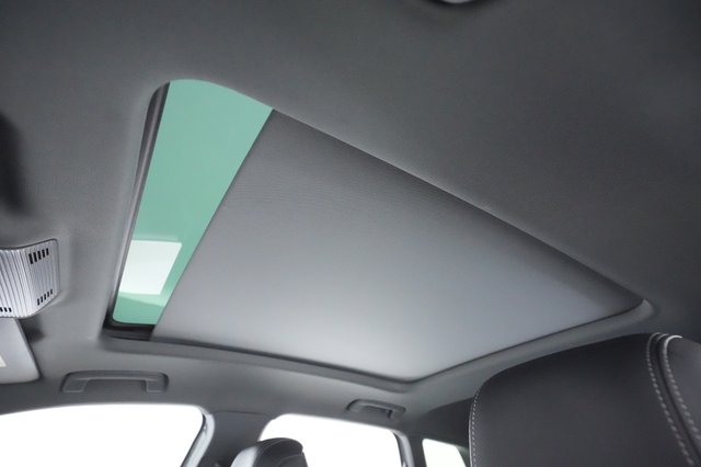 2022 Audi Q4 e-tron — photo 22 of 27