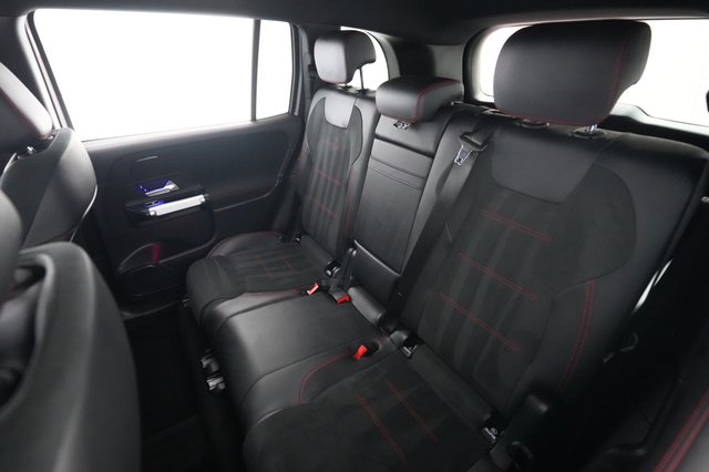 2023 Mercedes-Benz EQB — photo 19 of 24