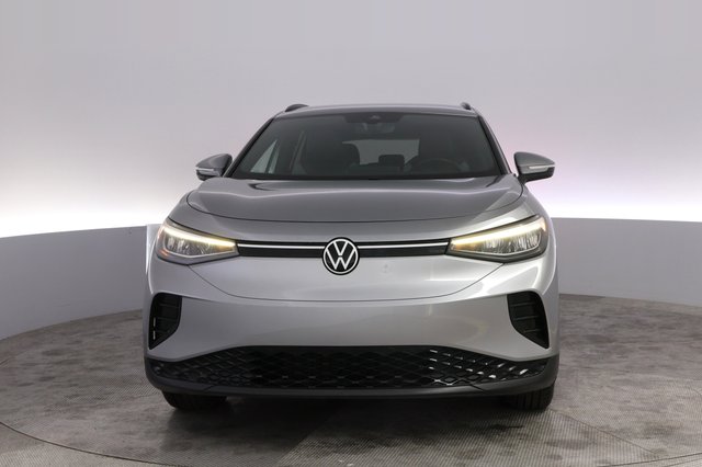 2023 Volkswagen ID.4 — photo 9 of 27