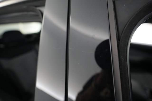 2023 Volkswagen ID.4 — photo 25 of 27