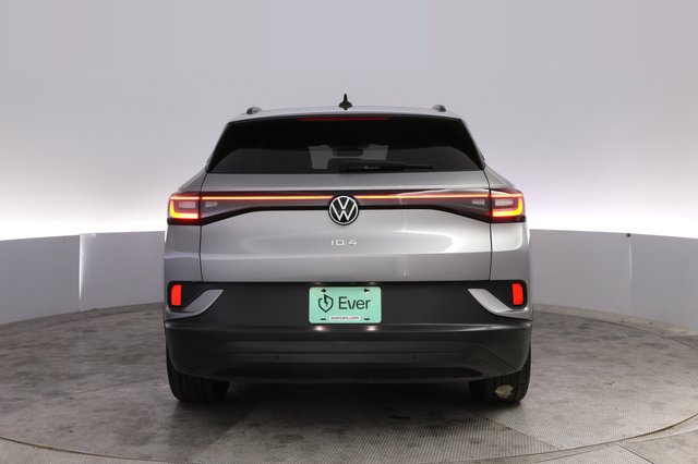 2023 Volkswagen ID.4 — photo 12 of 27