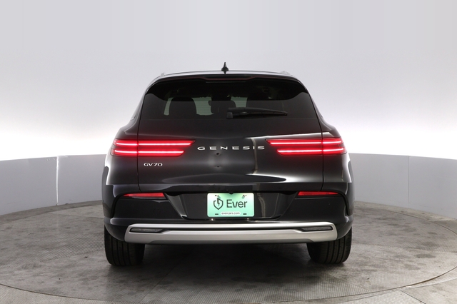 2023 Genesis Electrified GV70