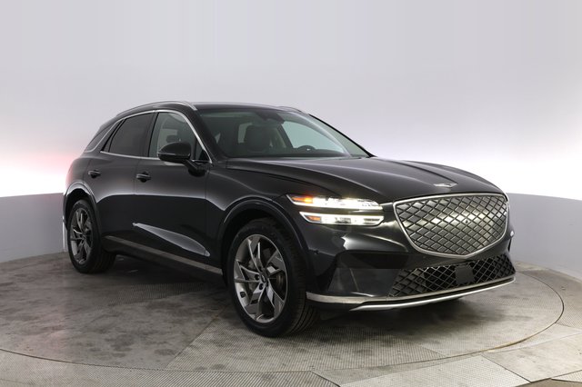 2023 Genesis Electrified GV70 — photo 10 of 21