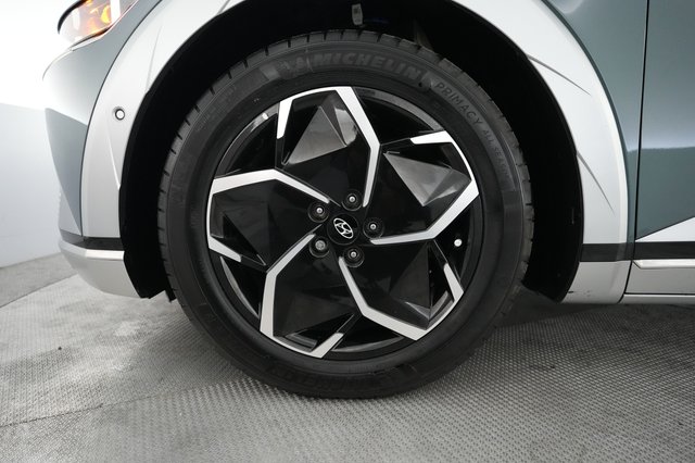 2024 Hyundai IONIQ 5 — photo 14 of 24