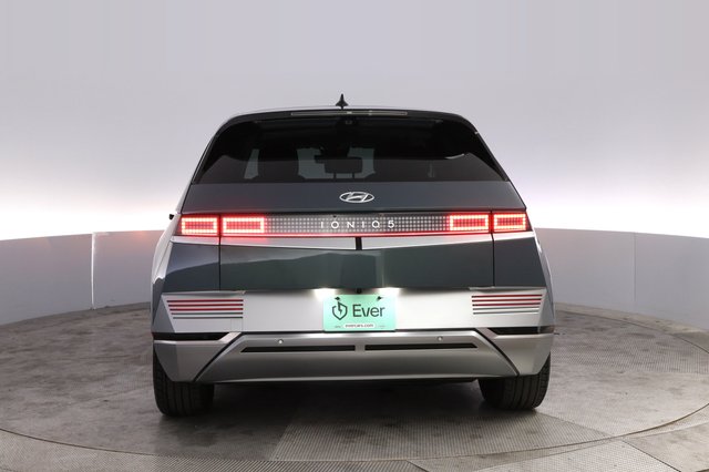 2024 Hyundai IONIQ 5 — photo 12 of 24