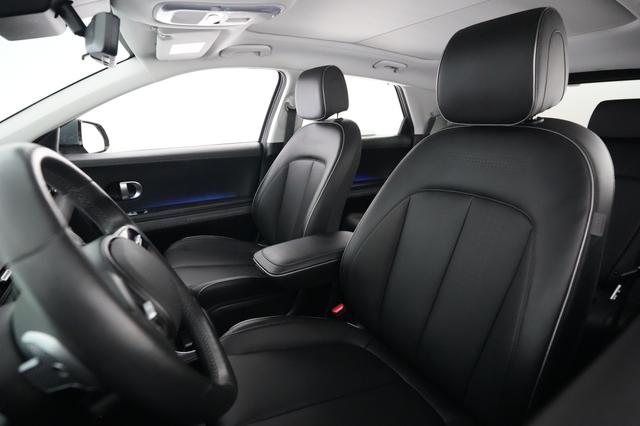 2024 Hyundai IONIQ 5 — photo 3 of 24