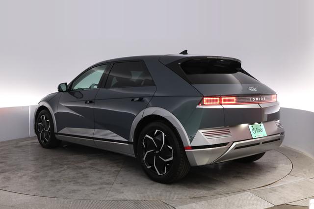 2024 Hyundai IONIQ 5 — photo 2 of 24