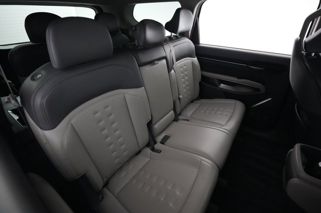 2024 Kia EV9 — photo 4 of 36