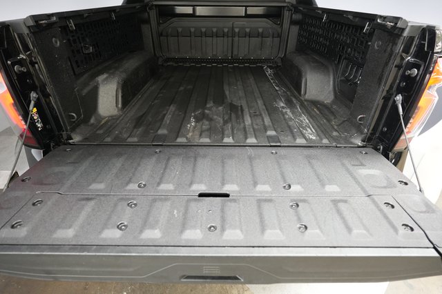 2024 Chevrolet Silverado EV — photo 6 of 17