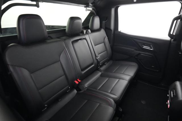 2024 Chevrolet Silverado EV — photo 4 of 17