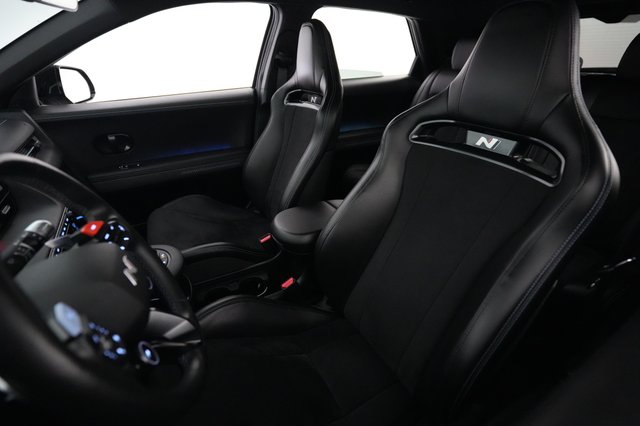 2025 Hyundai IONIQ 5 — photo 3 of 29