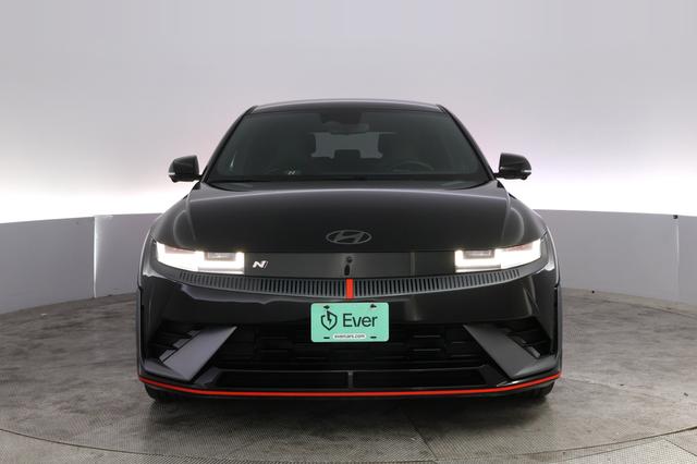 2025 Hyundai IONIQ 5 — photo 9 of 29