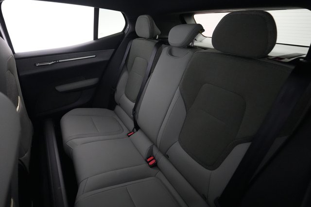 2025 Volvo EX30 — photo 19 of 21