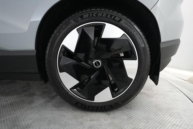2025 Volvo EX30 — photo 7 of 21