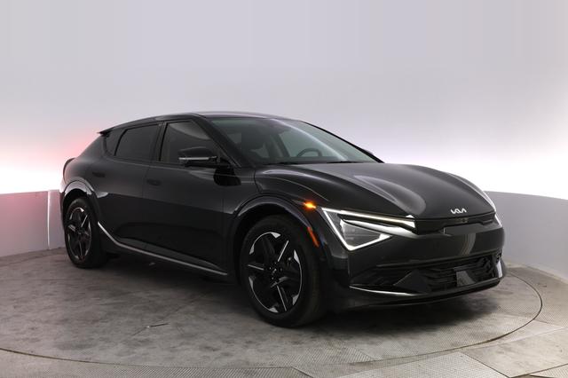 2025 Kia EV6 — photo 10 of 24