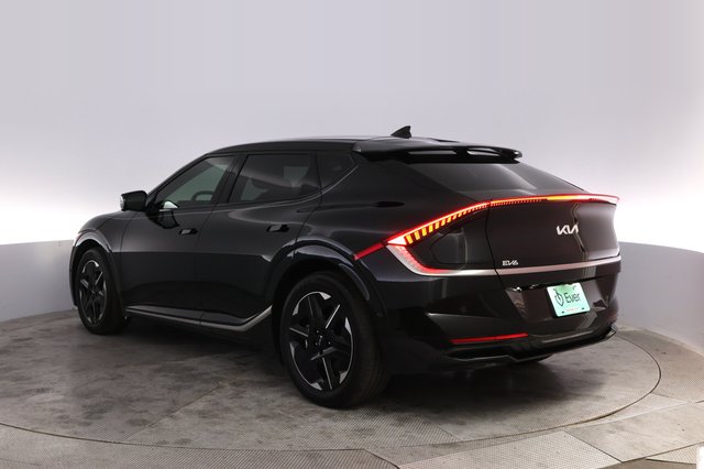 2025 Kia EV6 — photo 13 of 24