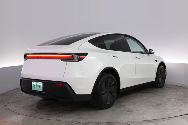 2026 Tesla Model Y — photo 2 of 25