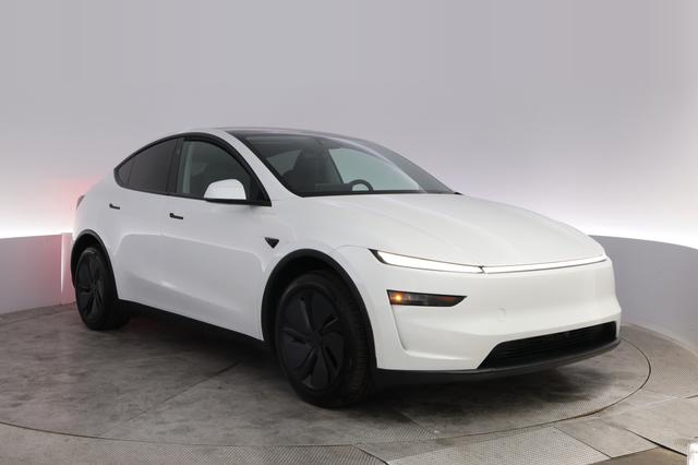 2026 Tesla Model Y — photo 10 of 25