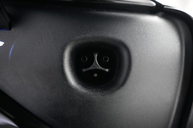 2021 Tesla Model Y — photo 8 of 21