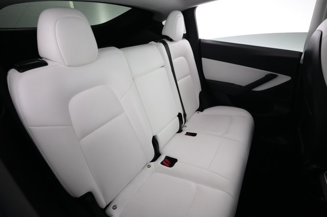 2021 Tesla Model Y — photo 4 of 21