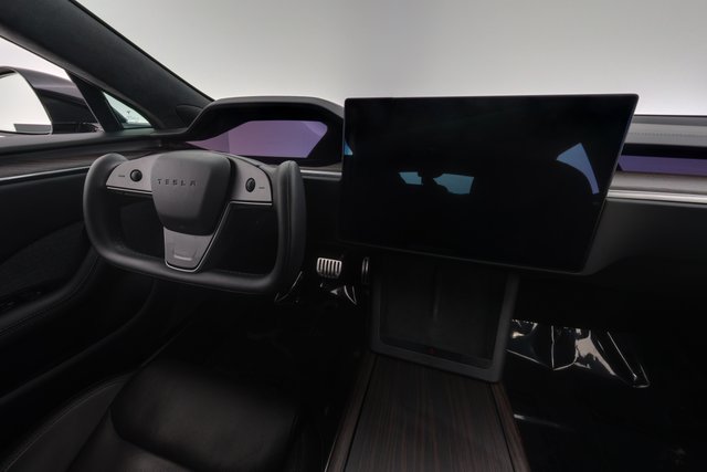 2022 Tesla Model S — photo 20 of 30