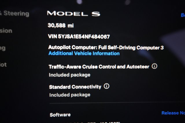 2022 Tesla Model S — photo 5 of 30