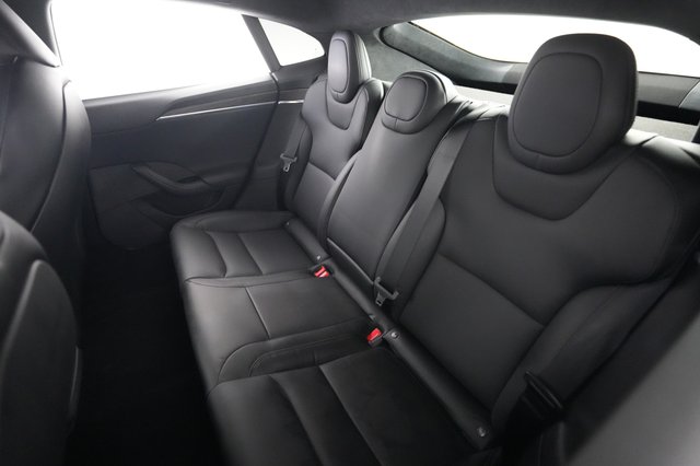 2022 Tesla Model S — photo 19 of 30