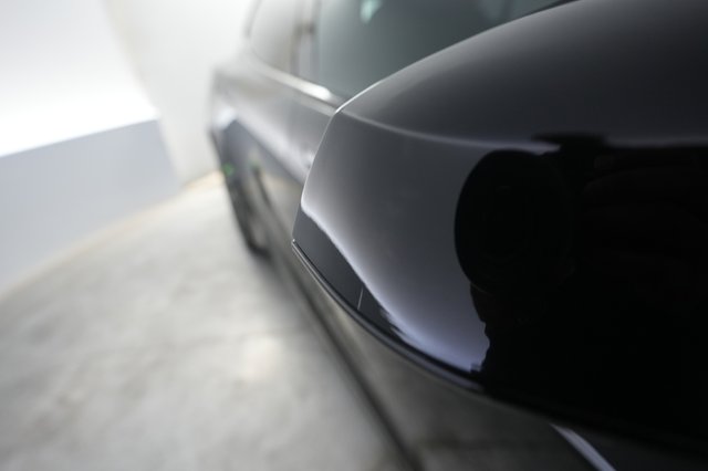 2022 Tesla Model S — photo 27 of 30