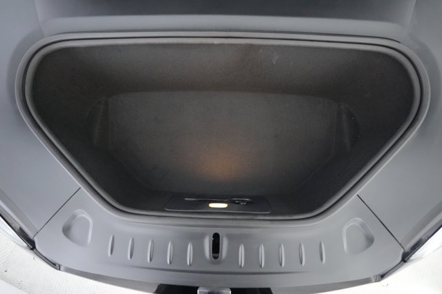2022 Tesla Model S — photo 23 of 30
