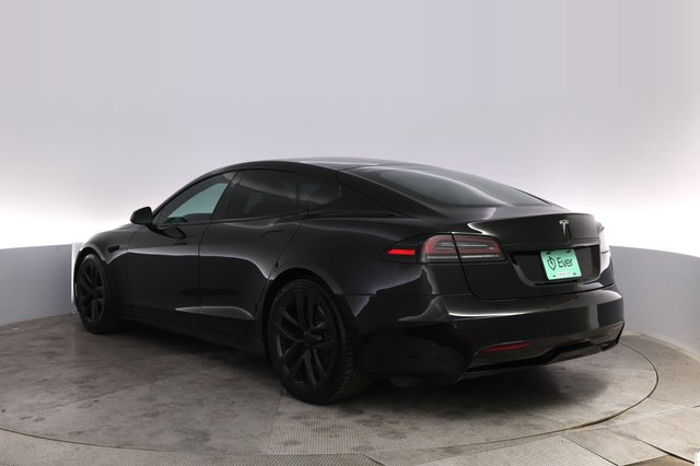 2022 Tesla Model S — photo 13 of 30