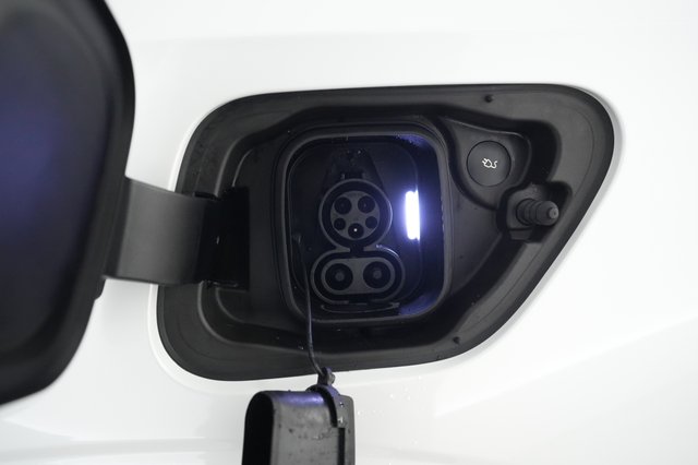 2022 Polestar 2 — photo 8 of 23