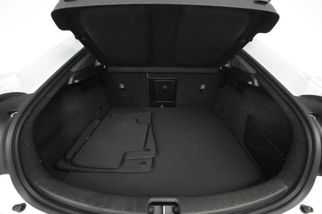 2022 Polestar 2 — photo 6 of 23