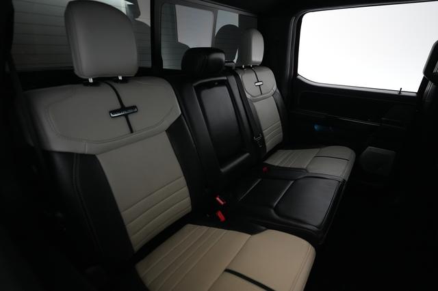 2022 Ford F-150 Lightning — photo 4 of 15