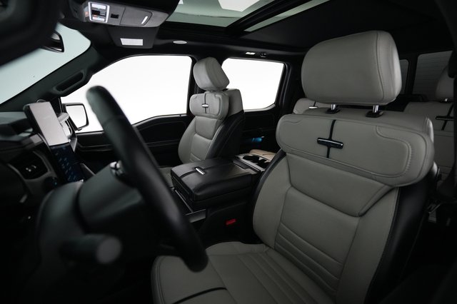 2022 Ford F-150 Lightning — photo 3 of 15