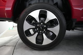 2022 Ford F-150 Lightning — photo 11 of 15