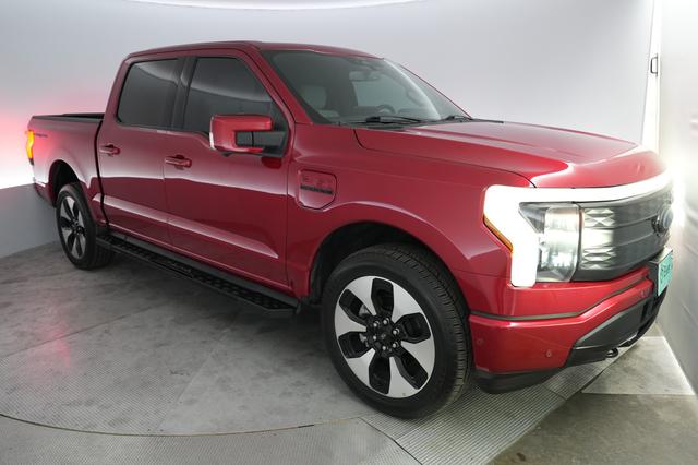 2022 Ford F-150 Lightning — VIN 1FT6W1EV0NWG02324