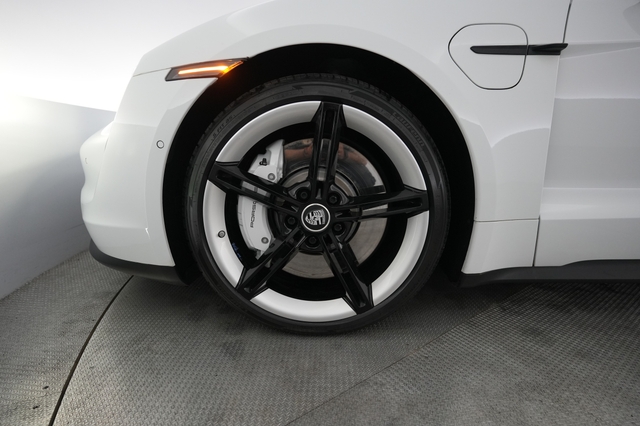 2022 Porsche Taycan