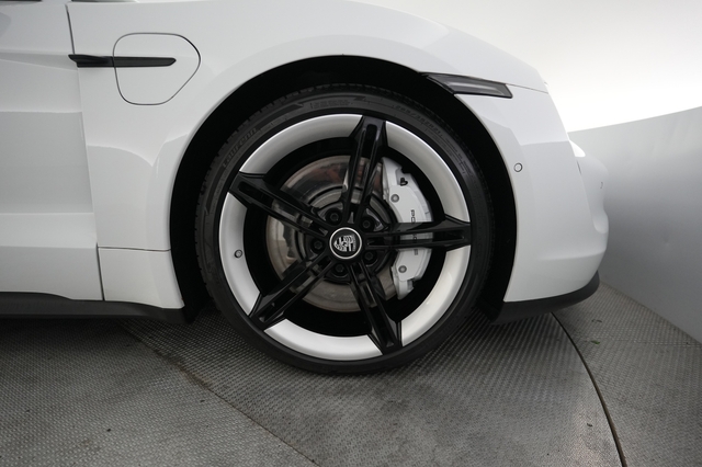 2022 Porsche Taycan
